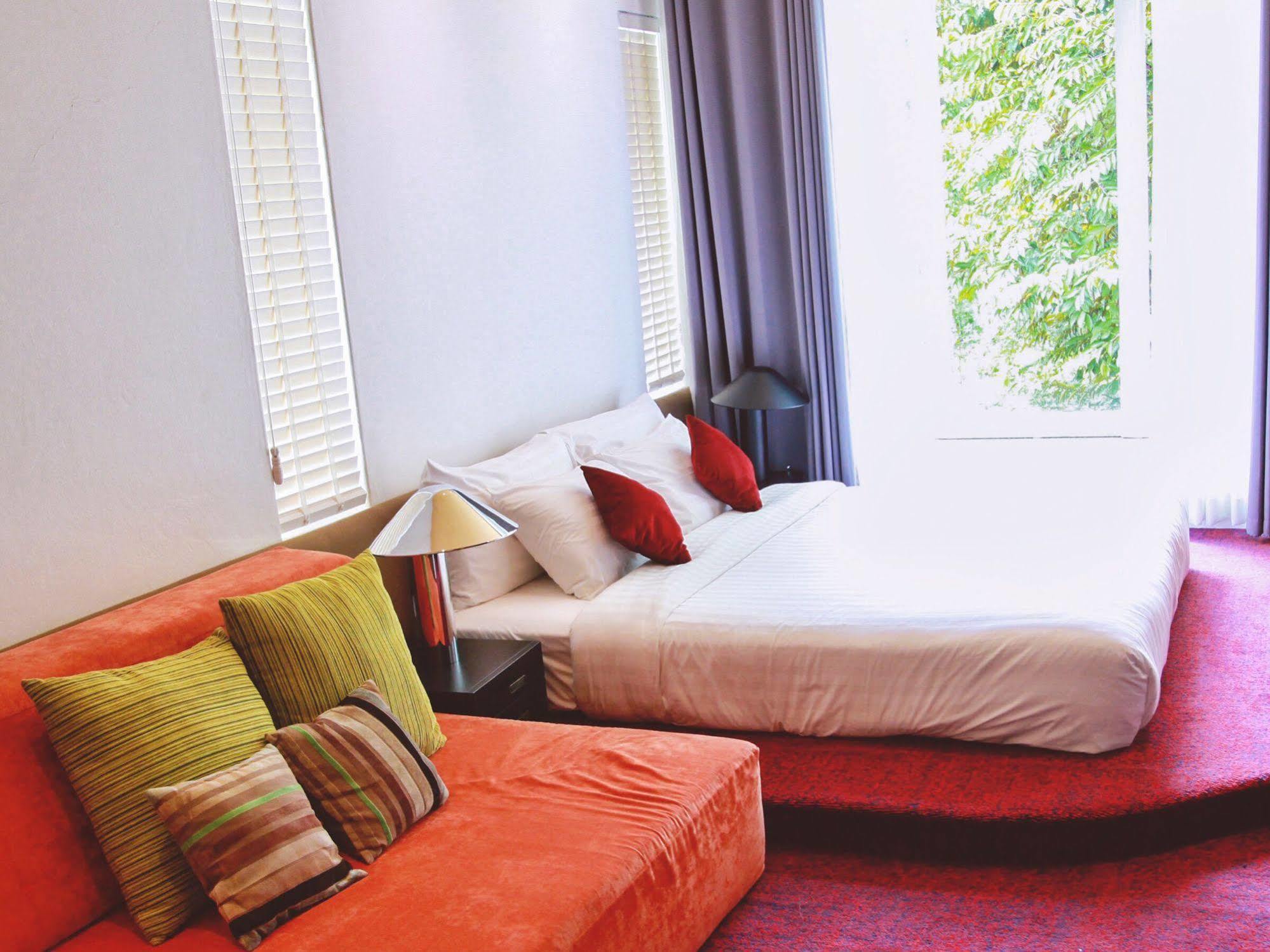 Monkey House Hotel Chiang Mai Exterior photo