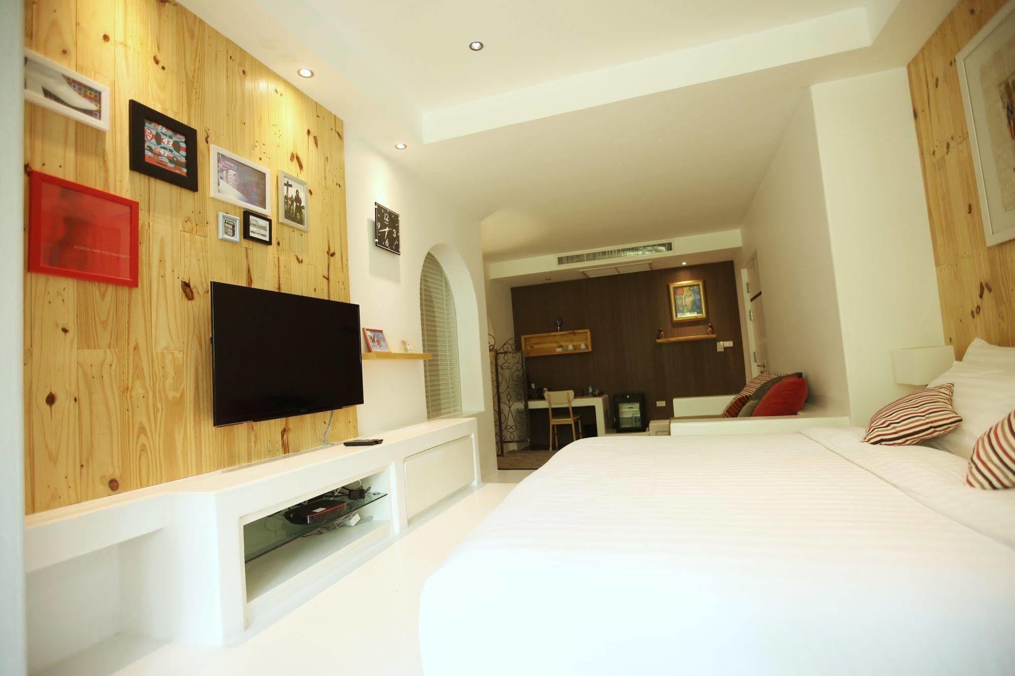 Monkey House Hotel Chiang Mai Exterior photo